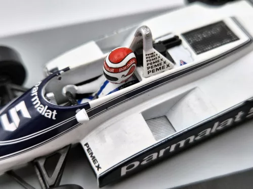 Brabham BT49C F1 #5 (1981) - Nelson Piquet - WITH DRIVER