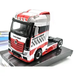   Mercedes-Benz Actros Gigaspace 4x2 truck (white) - Bburago - 1:43