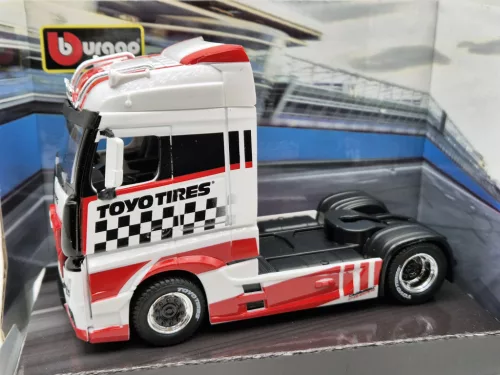 Mercedes-Benz Actros Gigaspace 4x2 truck (white) - Bburago - 1:43