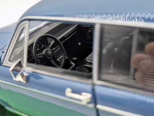 BMW 2002Ti 1966 blue - Welly model car 1:24