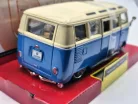 Volkswagen Transporter - Samba - Bburago - 1:32 1/32 model car