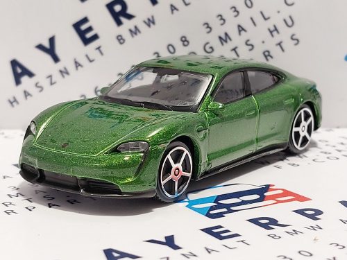 Porsche Taycan Turbo S (2019) - green - Bburago - 1:43