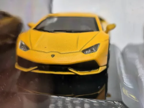 Lamborghini Huracan (2014) - Newsstand - 1:43