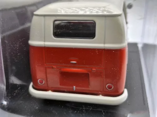 Volkswagen VW T1 transporter (1965) - Newsstand - 1:24