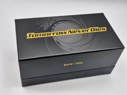 BMW E38 750iL - James Bond Tomorrow Never Dies (1997) - Corgi - 1:36 - gift boxed