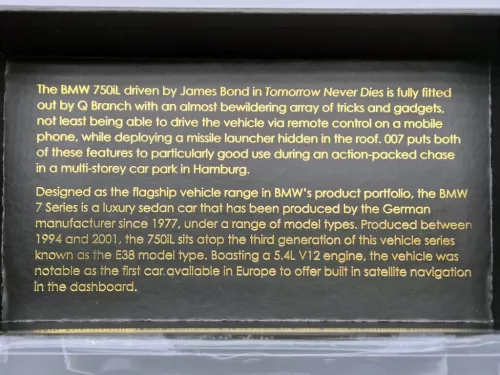 BMW E38 750iL - James Bond Tomorrow Never Dies (1997) - Corgi - 1:36 - gift boxed