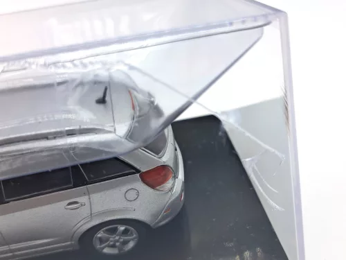 Opel / Chevrolet Captiva (2008) - Newsstand - 1:43