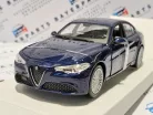Alfa Romeo Giulia (2015) - Bburago - 1:24
