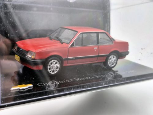 Opel / Chevrolet Monza sedan (1985) - Newsstand - 1:43