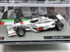BAR - F1 002 Honda #22 (2000) - Jacques Villeneuve - Newsstand - 1:43