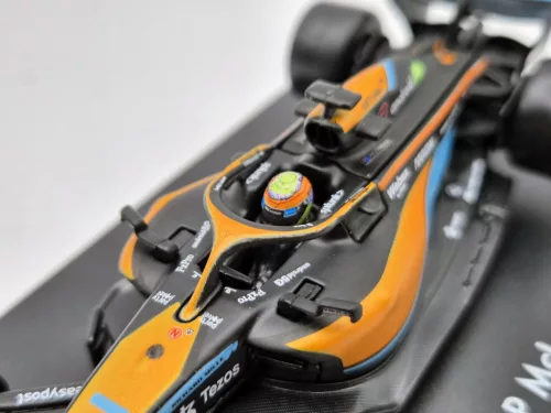 McLaren F1 MCL36 #3 (2022) Australian GP - Daniel Ricciardo - WITH DRIVER - Bburago - 1:43