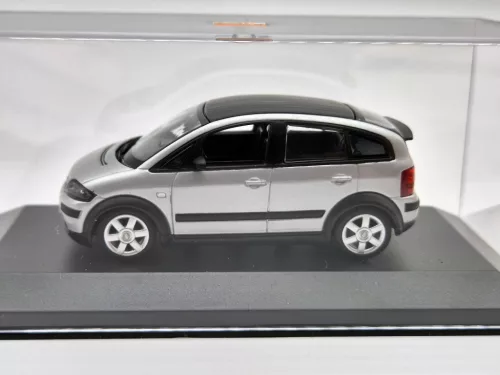 Audi A2 (2000) - silver - Maxichamps - 1:43