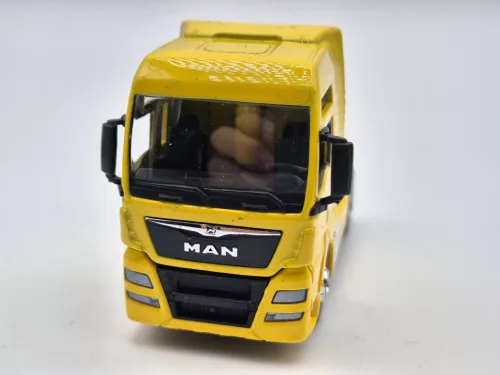 MAN TGX 18.440 XXL Tractor Truck - yellow - Welly - 1:64