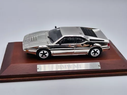 BMW M1 - chrome - Edicola - 1:43