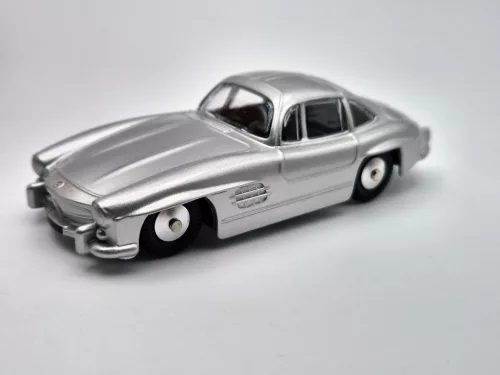 Mercedes Benz 300SL - Newsstand - 1:43