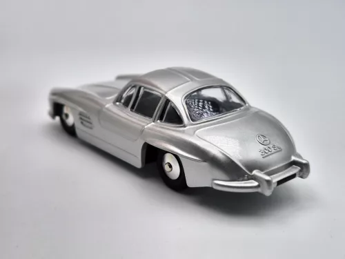 Mercedes Benz 300SL - Newsstand - 1:43