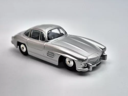 Mercedes Benz 300SL - Newsstand - 1:43
