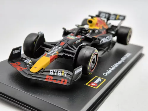 Red Bull F1 RB18 Team Oracle #1 (2022) - Max Verstappen - WITH DRIVER - Bburago - 1:43