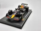Red Bull F1 RB18 Team Oracle #11 (2022) - Sergio Perez - WITH DRIVER - Bburago - 1:43