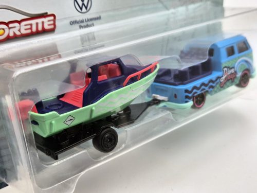 Volkswagen VW T1 transporter Pick-up with trailer and boat trailer and boat (1962) - Majorette - 1:64