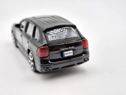 Porsche Cayenne - black - Bburago - 1:43