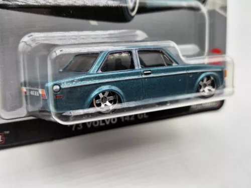 Hot Wheels Premium - Volvo 142 GL (1973) - Hot Wheels - 1:64