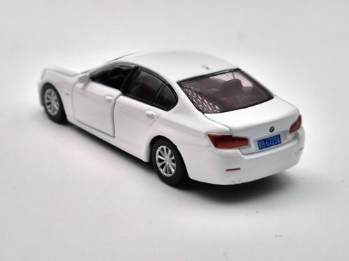 BMW F10 - white - Tiny Toys - 1:64