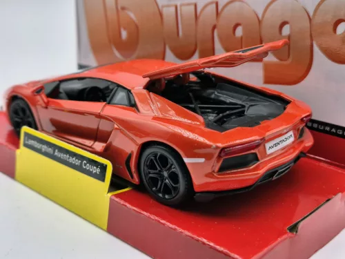 Lamborghini Aventador coupe - Bburago - 1:32