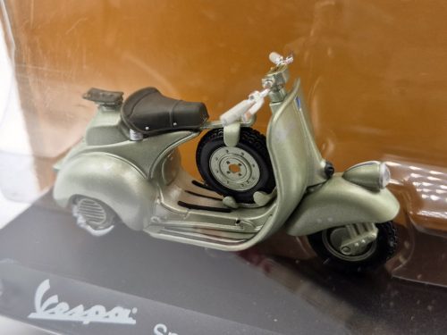 Vespa Sport 6 days (1952) - Newsstand - 1:18