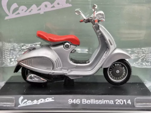 Vespa 946 Bellissima (2014) - Newsstand - 1:18