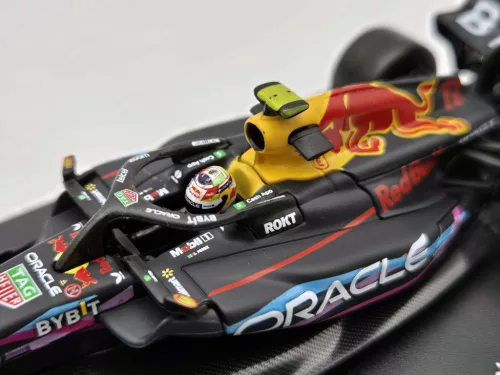 Red Bull RB19 Team Oracle F1 #11 (2023) - Miami GP - Sergio Perez - WITH DRIVER - Bburago - 1:43