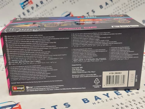 Red Bull RB19 Team Oracle F1 #11 (2023) - Miami GP - Sergio Perez - WITH DRIVER - Bburago - 1:43