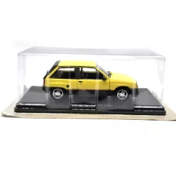 Opel Corsa 1.3 SR (1983) - Newsstand - 1:24