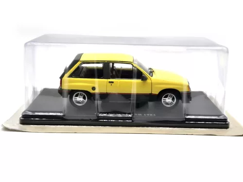 Opel Corsa 1.3 SR (1983) - Newsstand - 1:24