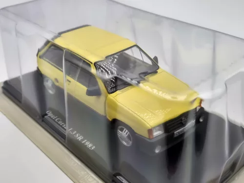 Opel Corsa 1.3 SR (1983) - Newsstand - 1:24