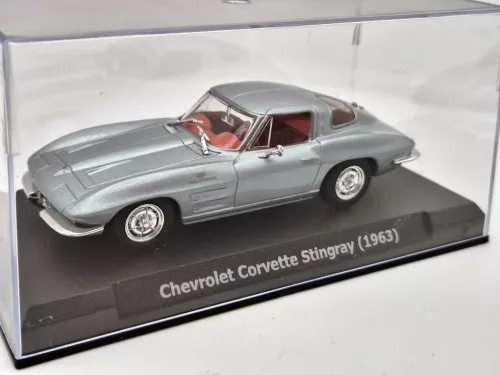 Chevrolet Corvette Stingray (1963) - Newsstand - 1:43