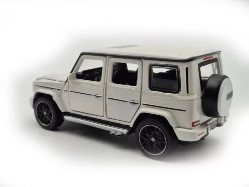Mercedes Benz AMG G63 - white - Rastar - 1:32