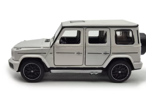 Mercedes Benz AMG G63 - white - Rastar - 1:32