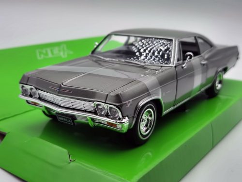 Chevrolet Chevy Impala SS 396 coupe (1965) - Welly - 1:24