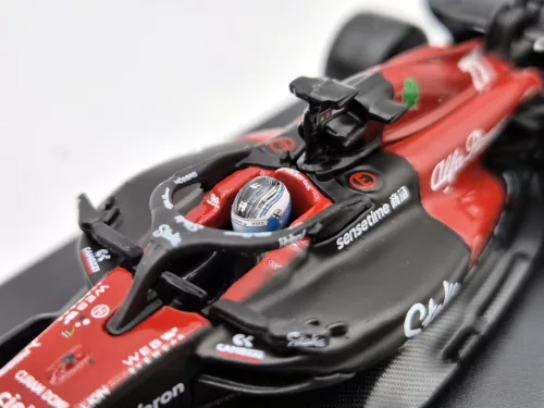 Alfa Romeo C43 Team Stake F1 #77 (2023) - Valtteri Bottas - WITH DRIVER - Bburago - 1:43