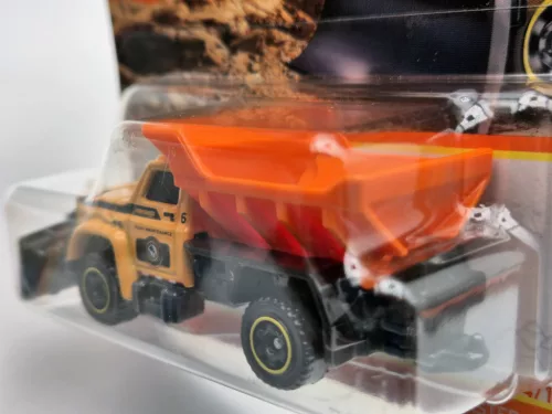Plow Master 6000 snowplow - 64/100 - blister pack - Matchbox - 1:64