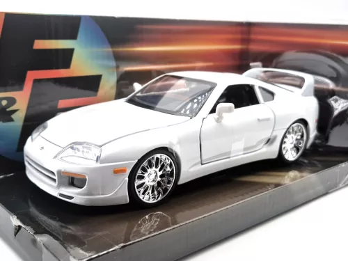 Brian's Toyota Supra (1995) - Fast & Furious - 1:24 scale model car