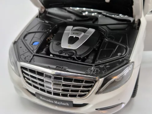 Mercedes-Benz Maybach S-Class S600 SWB - 2015 - white - AUTOart - 1:18