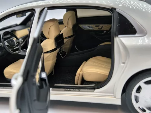 Mercedes-Benz Maybach S-Class S600 SWB - 2015 - white - AUTOart - 1:18