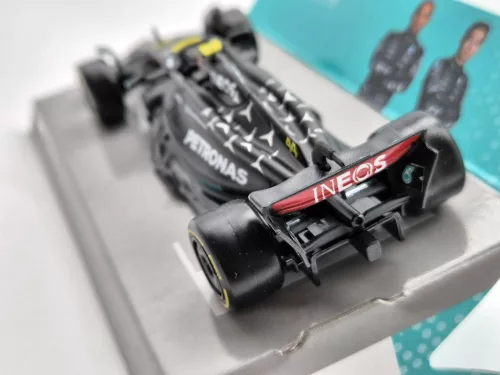 Mercedes-AMG Petronas Team W14 F1 #44 (2023) - Lewis Hamilton - BBurago - 1:43