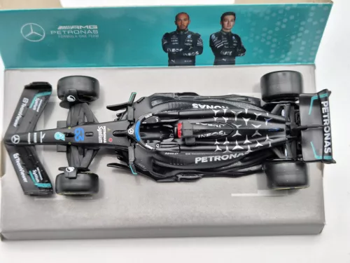 Mercedes-AMG Petronas Team W14 F1 #63 (2023) - George Russell - BBurago - 1:43