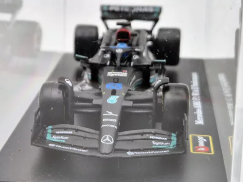 Mercedes-AMG Petronas Team W14 F1 #63 (2023) - George Russell - WITH DRIVER - BBurago - 1:43 - with small defect