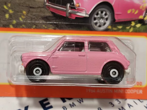 Austin Mini Cooper (1964) - 2021 28/100 - blister pack - Matchbox - 1:64