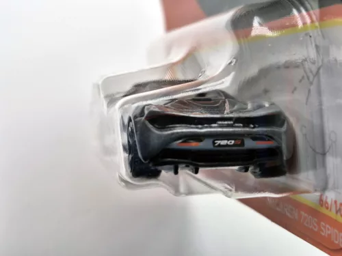 McLaren 720S Spider - 2023 66/100 - blister pack - Matchbox - 1:64