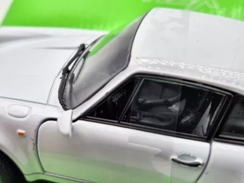 Porsche 964 turbo (2009) - white - Welly - 1:24